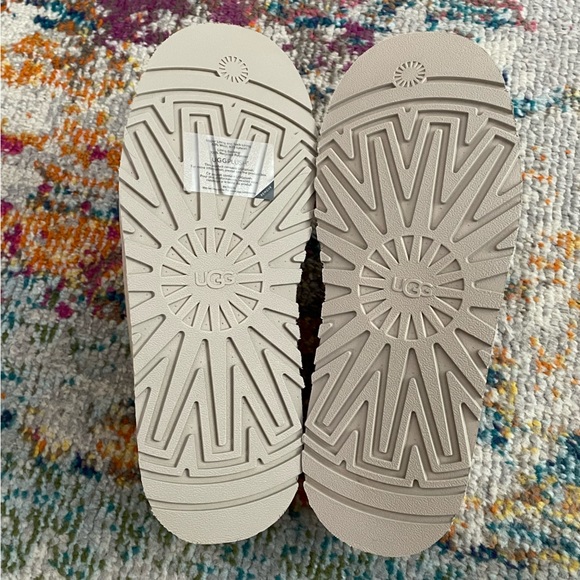 UGG Tazz Platform Slipper Mustard Seed Size 10 - Picture 6 of 10